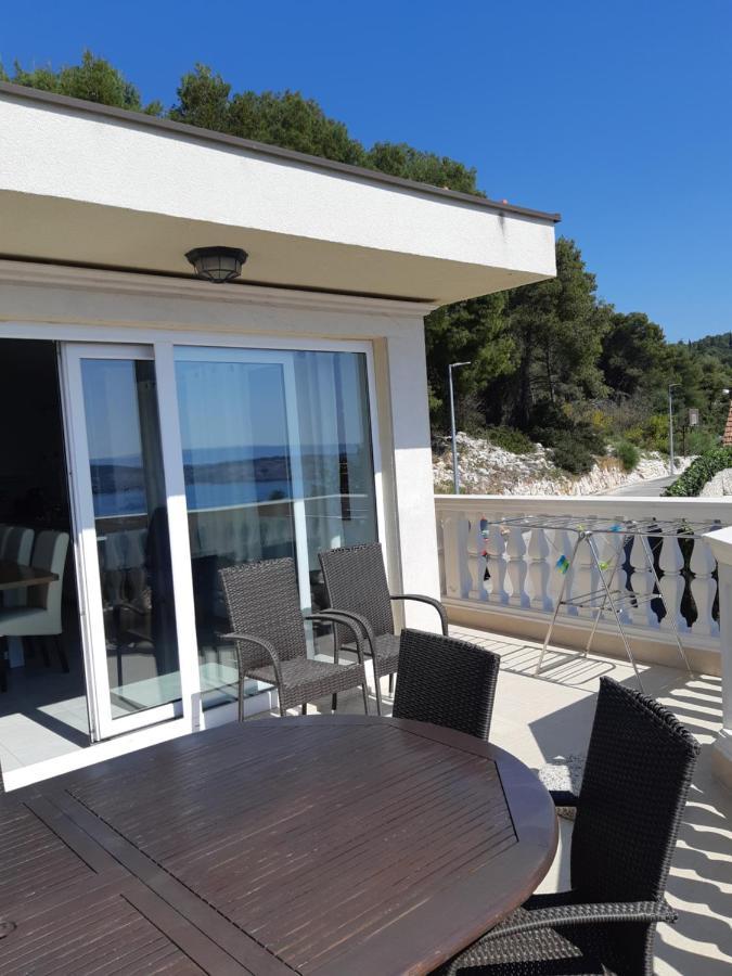 Villa Lizzi Trogir Exterior foto