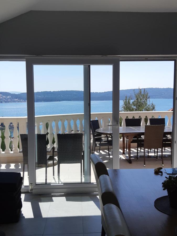 Villa Lizzi Trogir Exterior foto